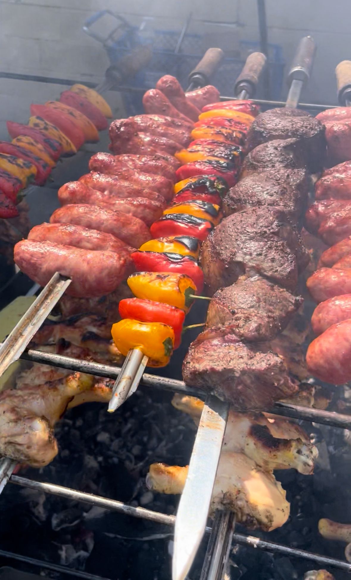 Grilled skewers with peppers and meats